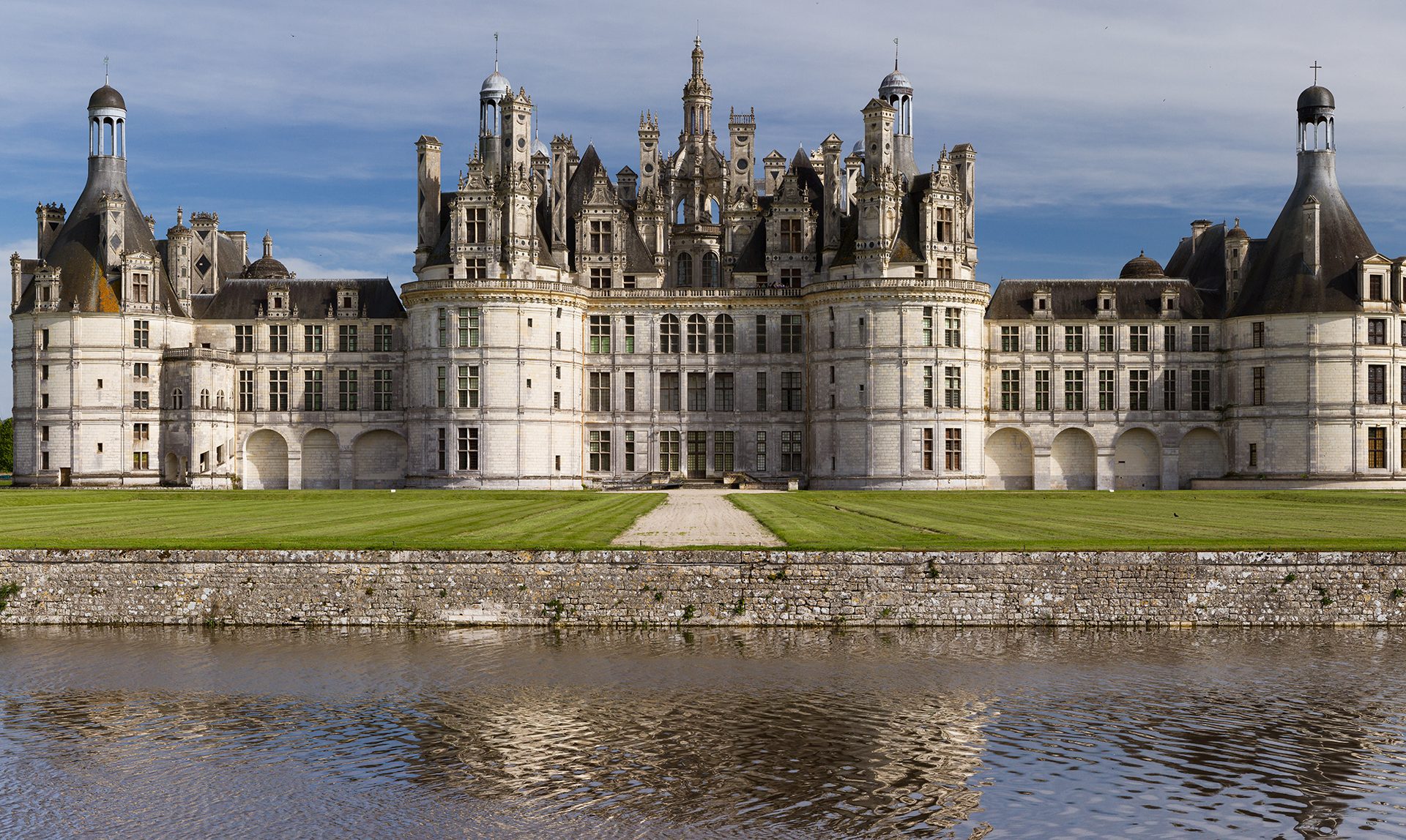 chateau tour in france