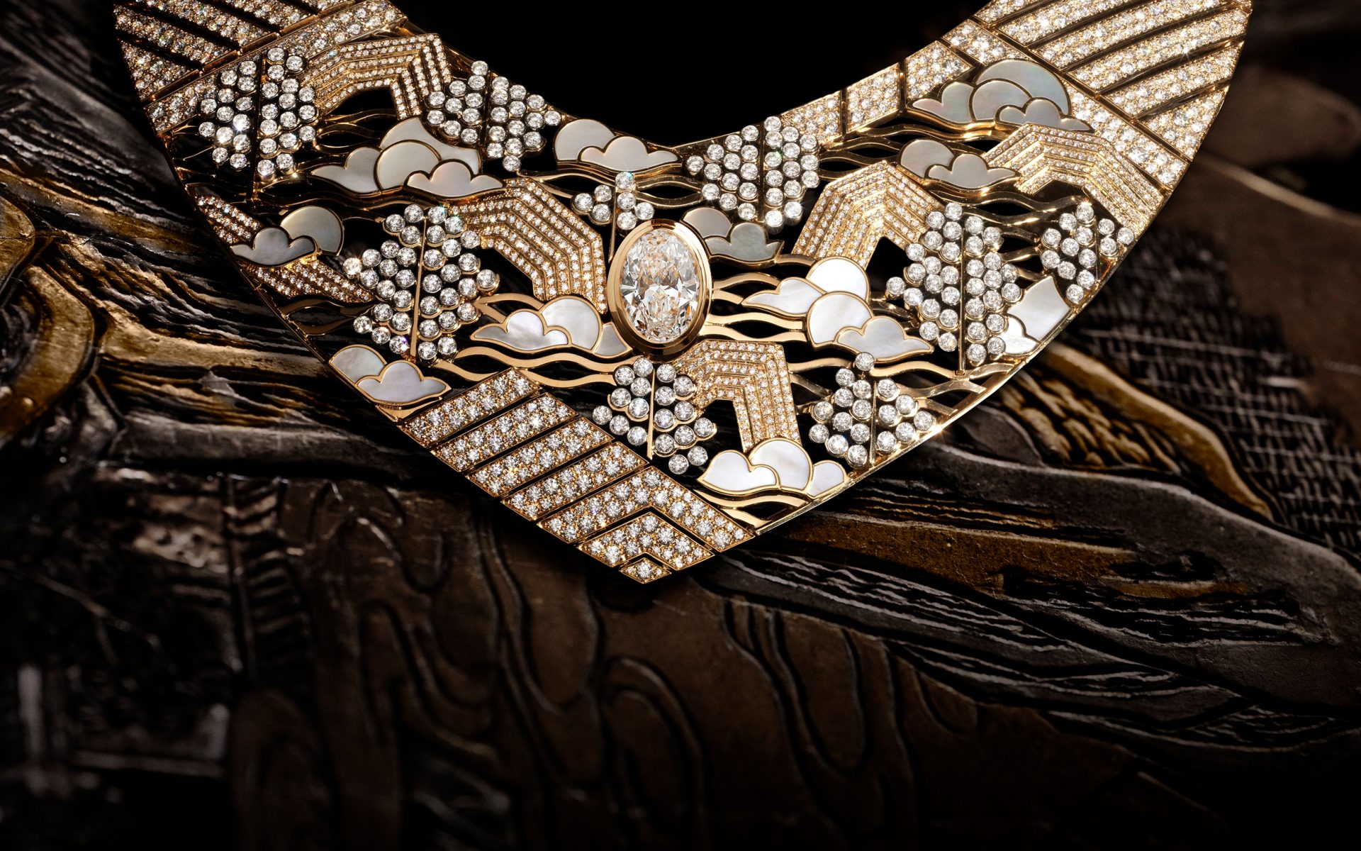 The High Jewels Of Boucheron, Van Cleef & Arpels, Buccellati And De Beers