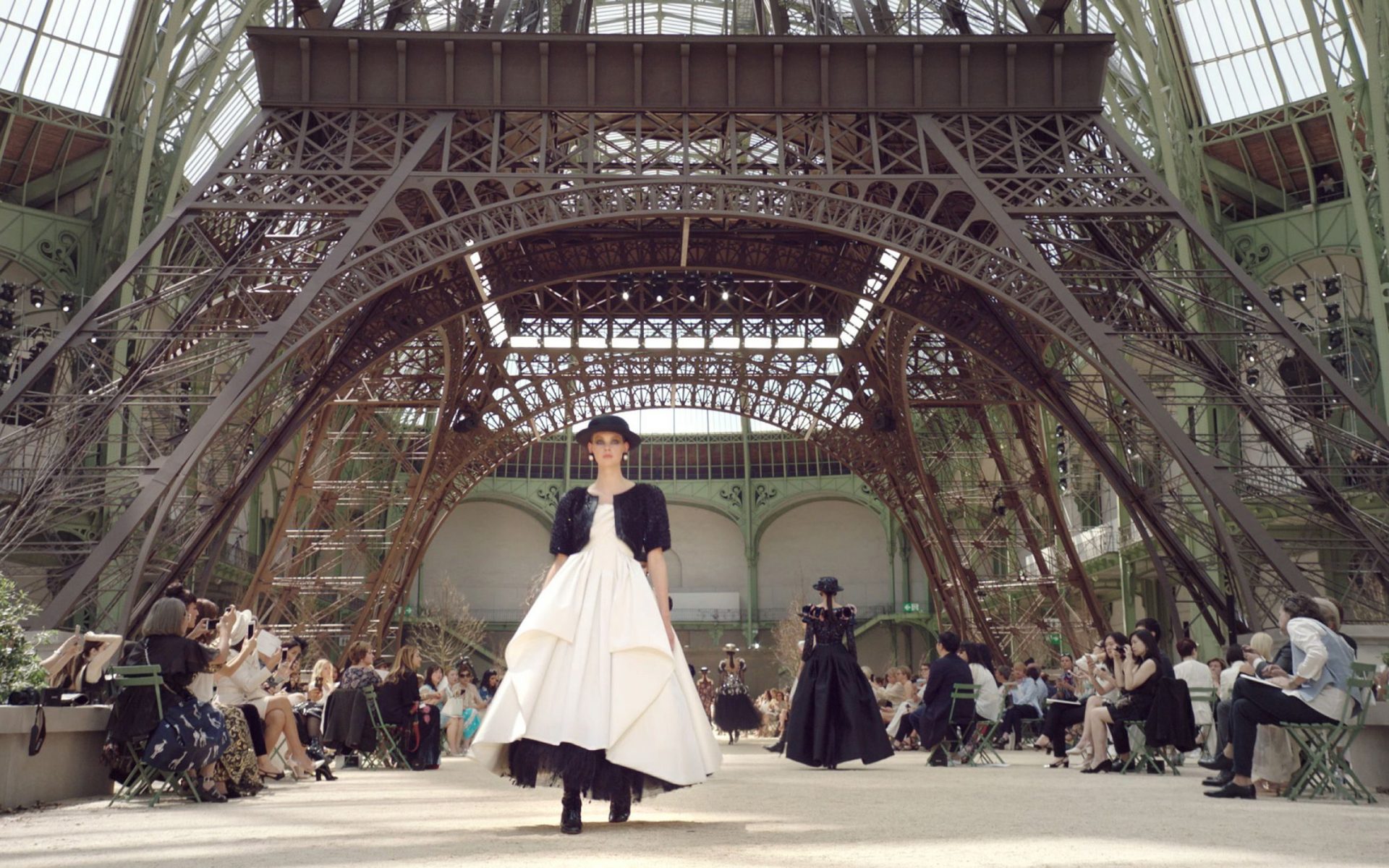 5 of Karl Lagerfeld's Most Spectacular Runway Shows - Galerie