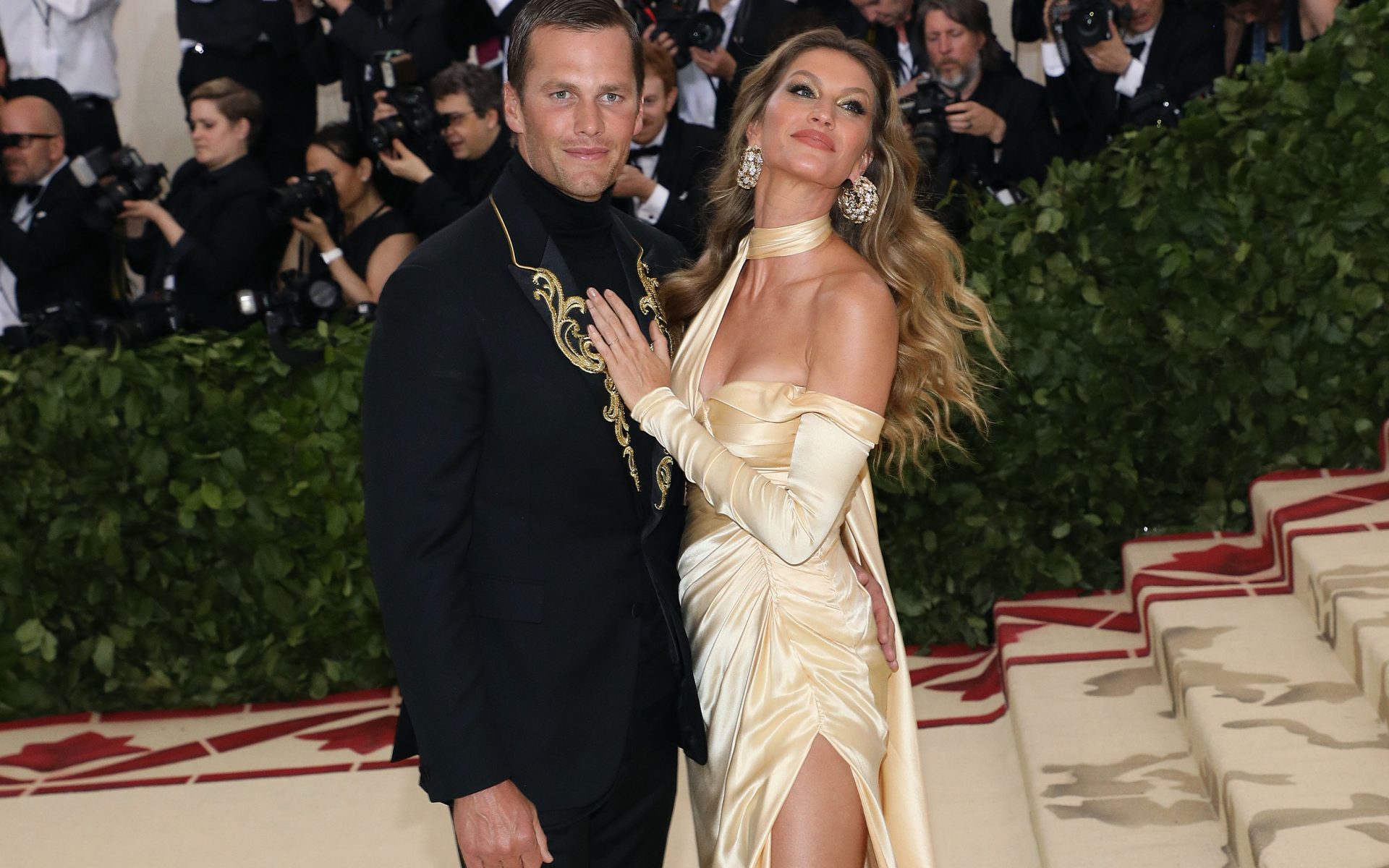 Stop making fun of Tom Brady's Met Gala outfit - The Boston Globe