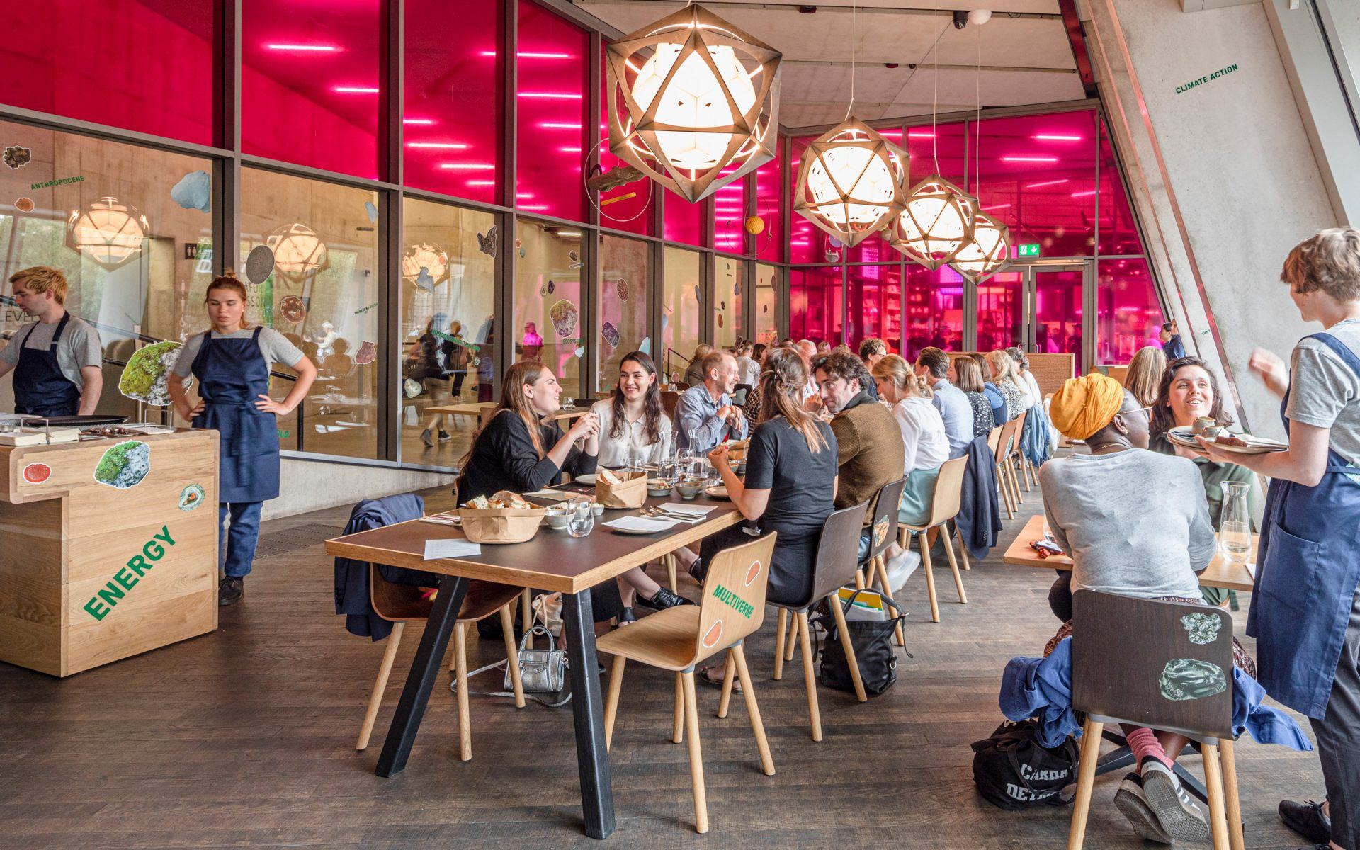 Restaurant by Olafur Eliasson Opens at the Tate Modern Galerie