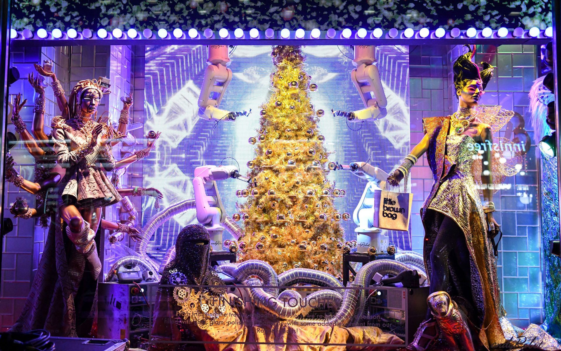 holiday window display