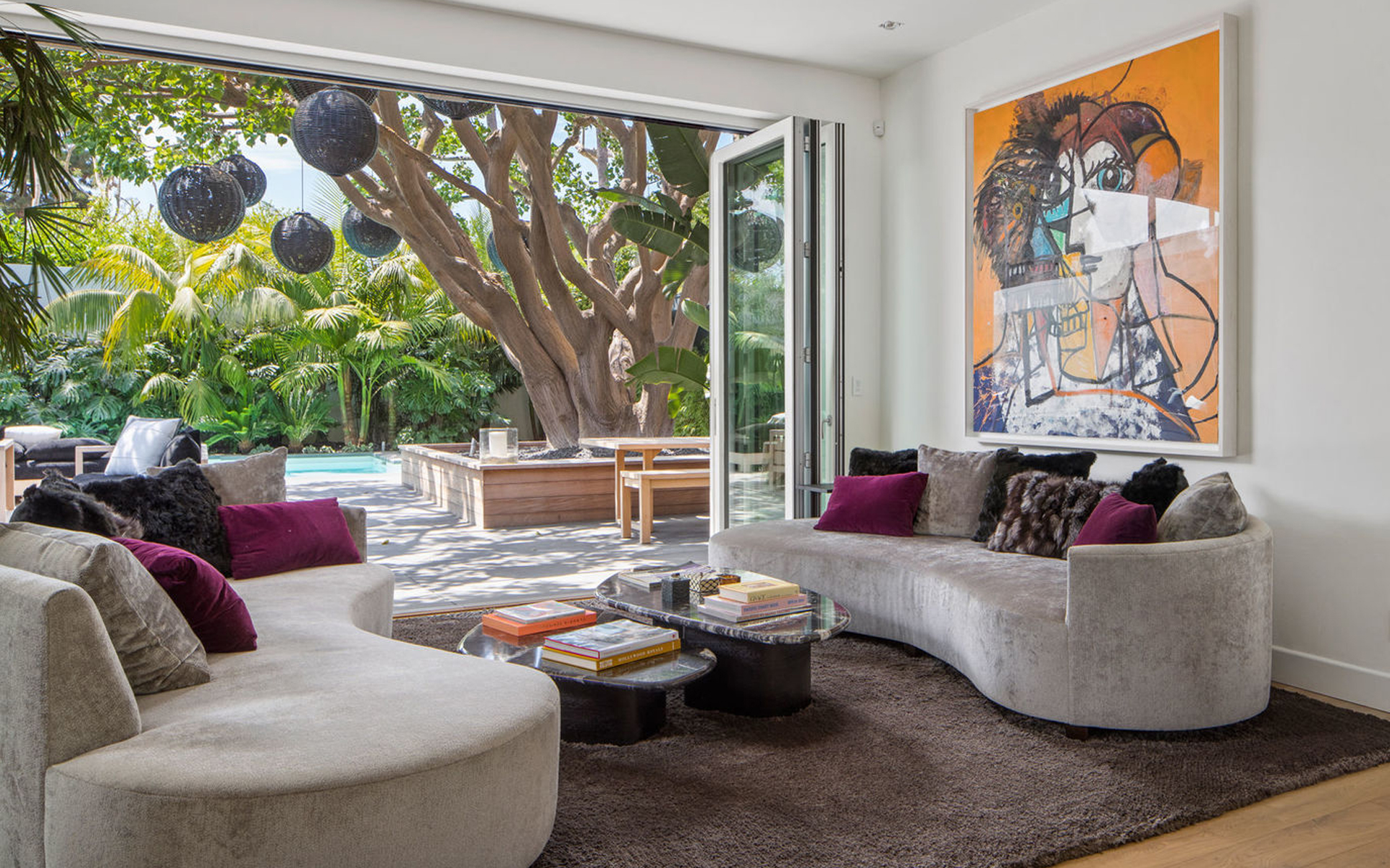 Cindy Crawford S Beverly Hills Home Hits The Market For 16 Million   Crawford Cover 