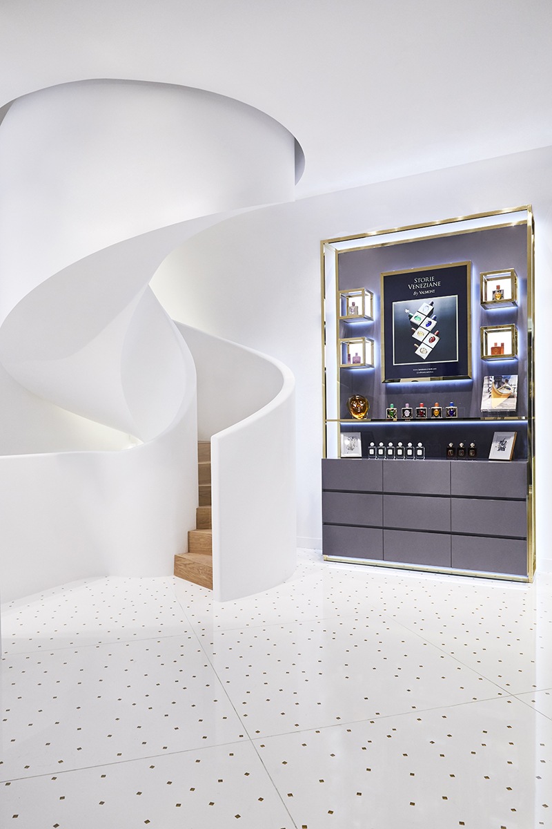 La Maison Valmont Debuts a Skin-Care Atelier at Le Meurice ...