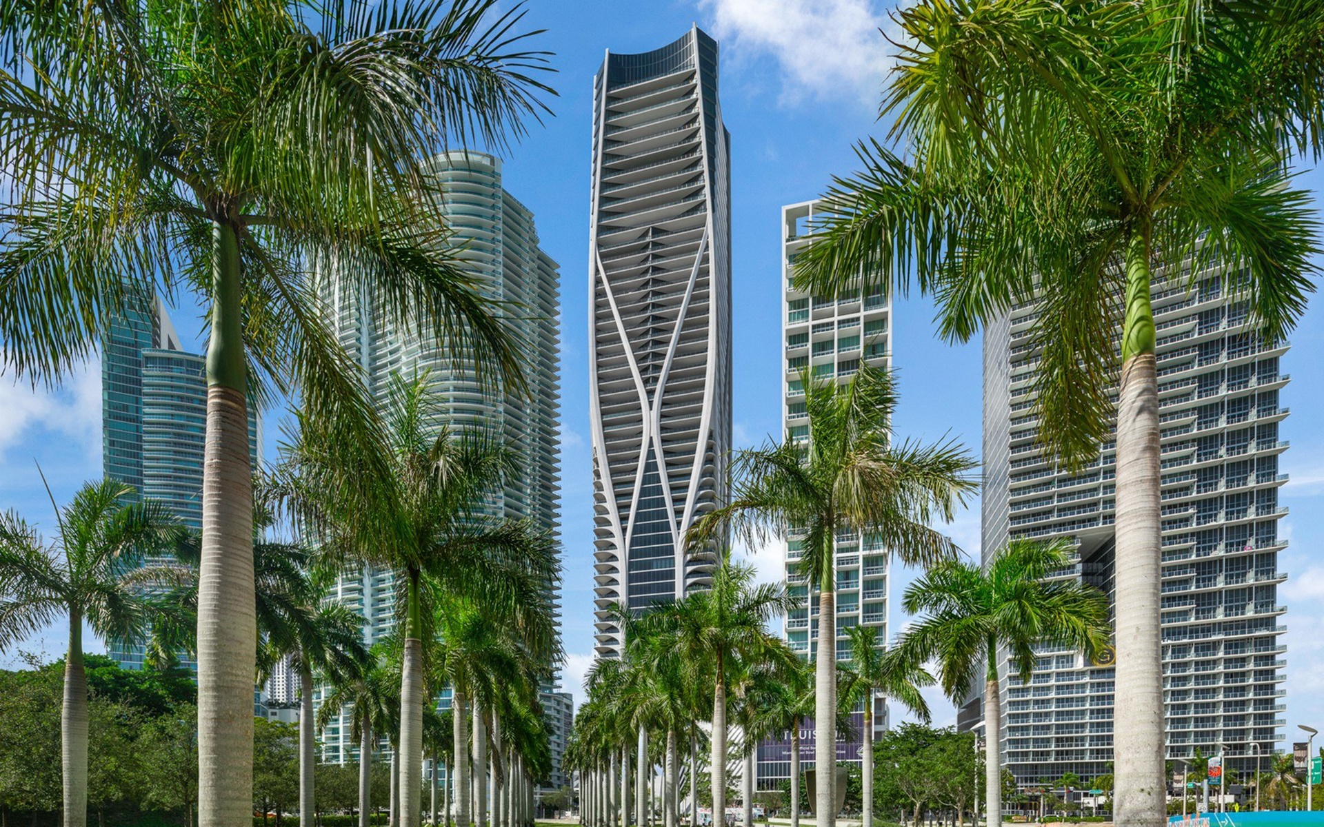 Zaha Hadid's One Thousand Museum in Miami features aquatic center