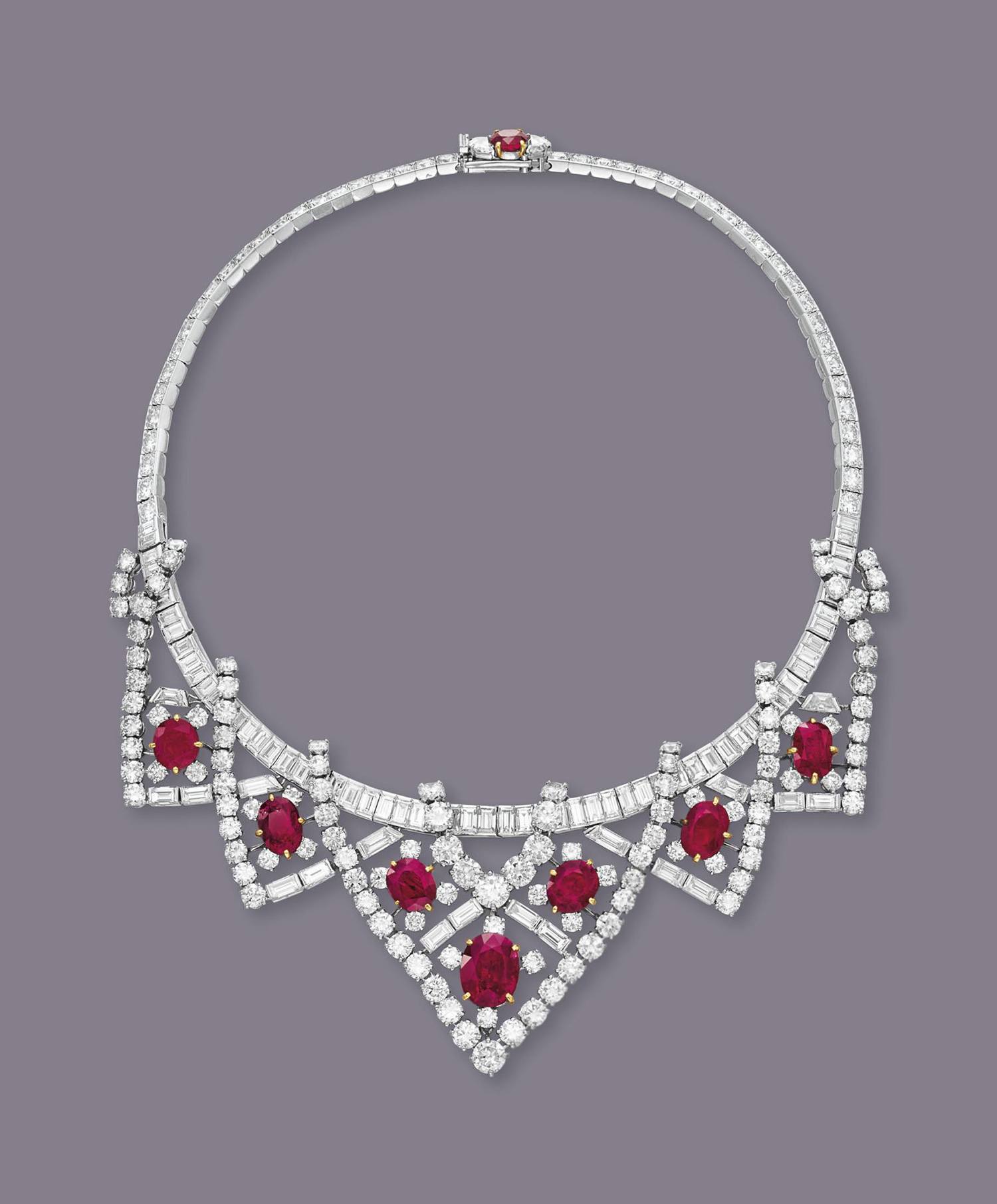 Louis Vuitton on X: Red planet. #LouisVuitton's Astre Rouge necklace  showcases an exceptional 8.06 carat ruby against a cascade of diamonds,  evoking the planet Mars in a shower of light. Explore the