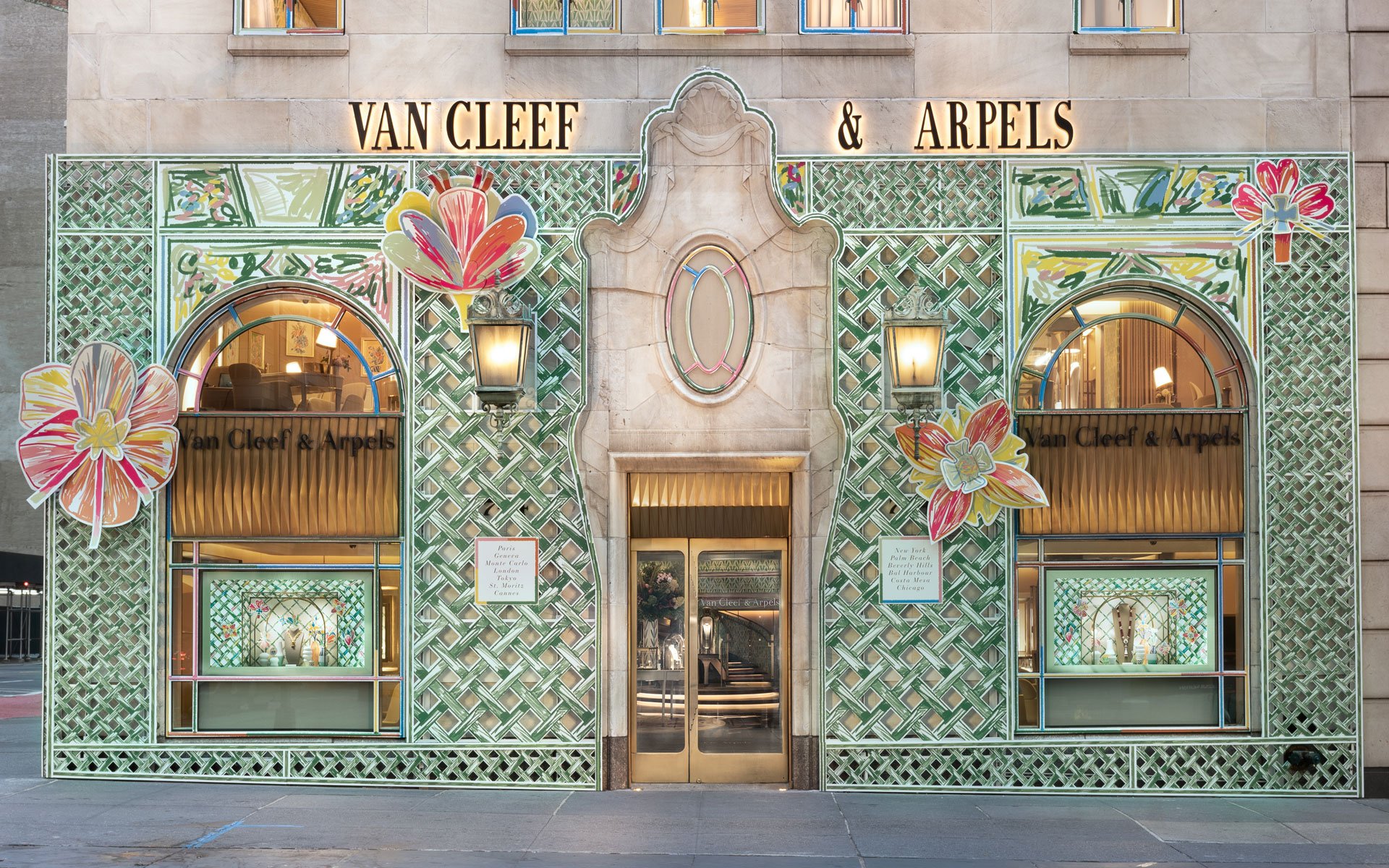 Fifth Avenue Blooms imagined by Van Cleef & Arpels - Van Cleef & Arpels