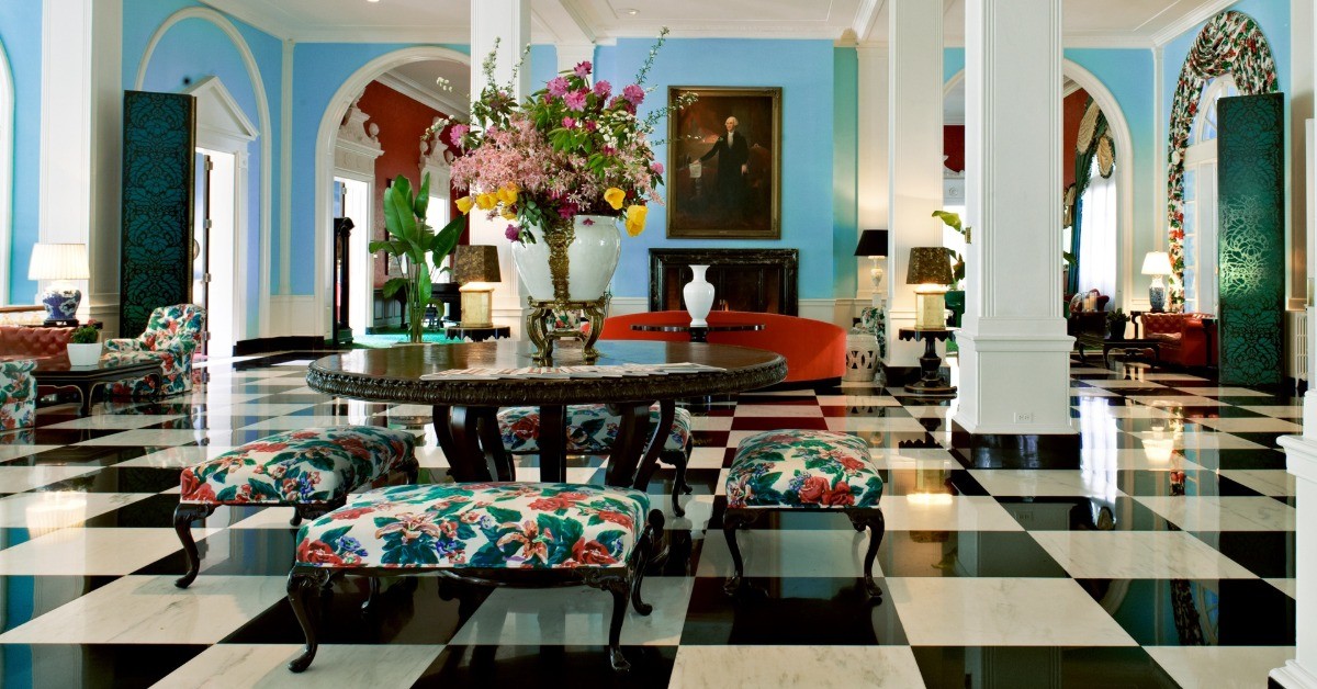 Anatomy of a Room: Dorothy Draper’s Iconic Lobby for the Greenbrier