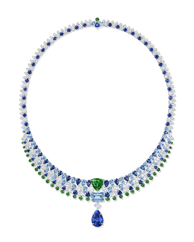 Harry Winston S Majestic Escapes Collection Captures The Spirit Of   J070665 220330 NP 750463 MJSTC VD RGB 300dpi WEB 