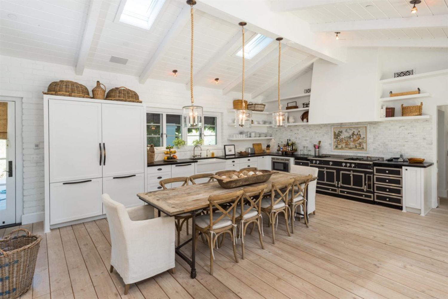 Sandra Bullock's Stunning San Diego Ranch Hits the Market for $6 Million -  Galerie