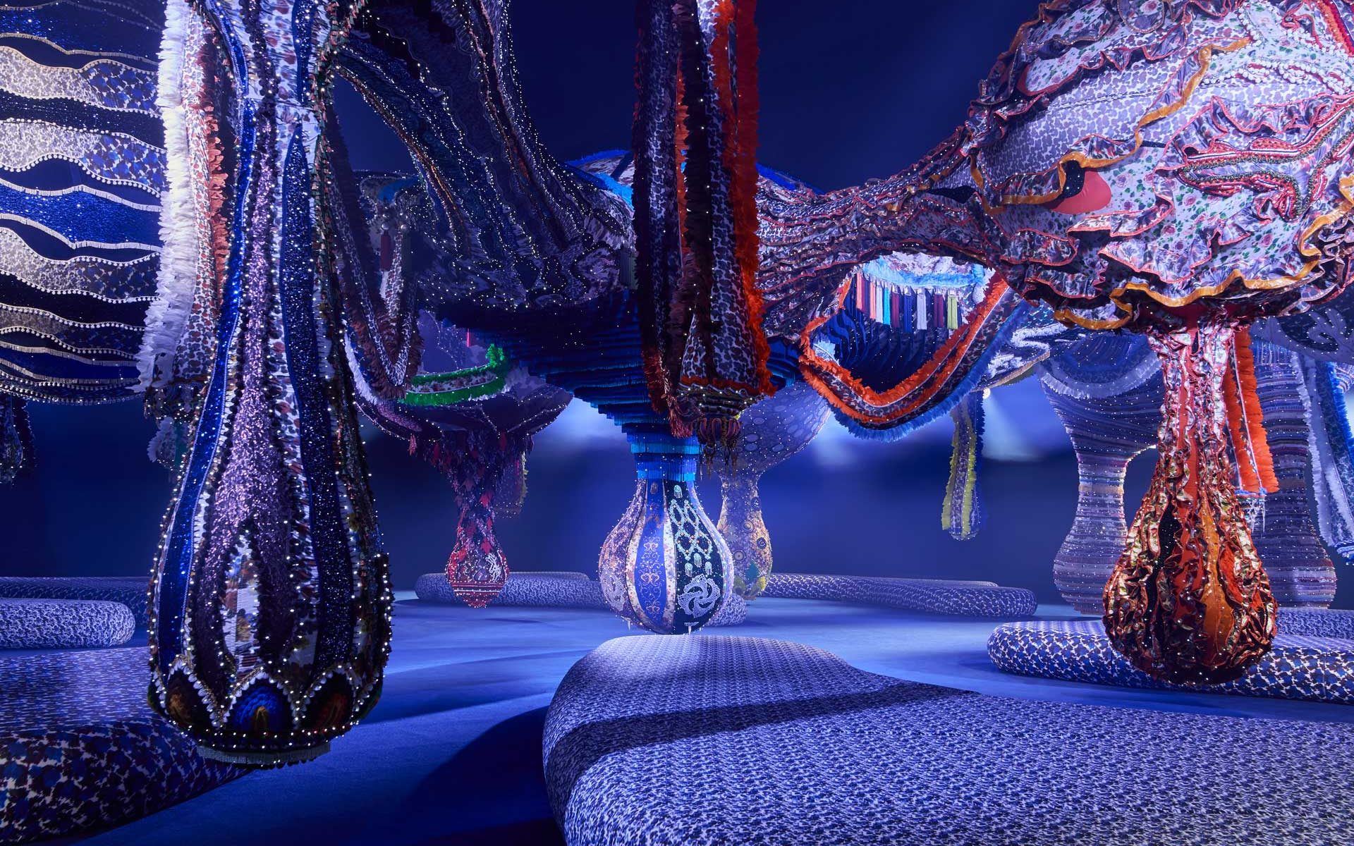 Artist Joana Vasconcelos Creates a Mythical Landscape for Dior Show in  Paris - Galerie