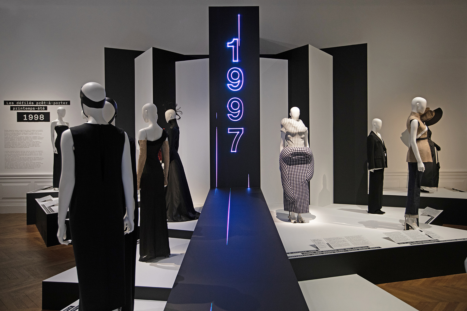 Why a Paris Exhibition Dedicated Most \'90s Fashion In Coveted Town Ticket to Galerie - the Is