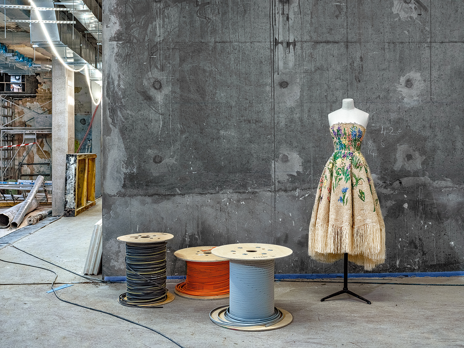 The Restoration of Dior's Paris Flagship Doubles as a Background for a  Couture Installation - Galerie