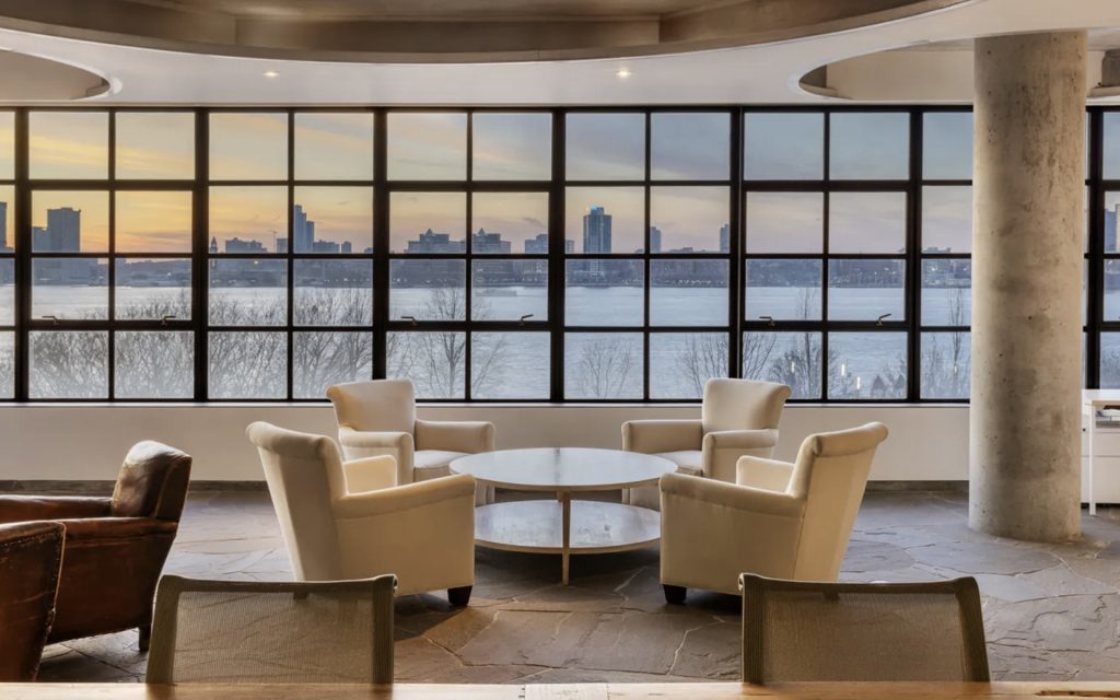 Annie Leibovitz Lists Industrial-Chic West Village Apartment For $8.5 ...