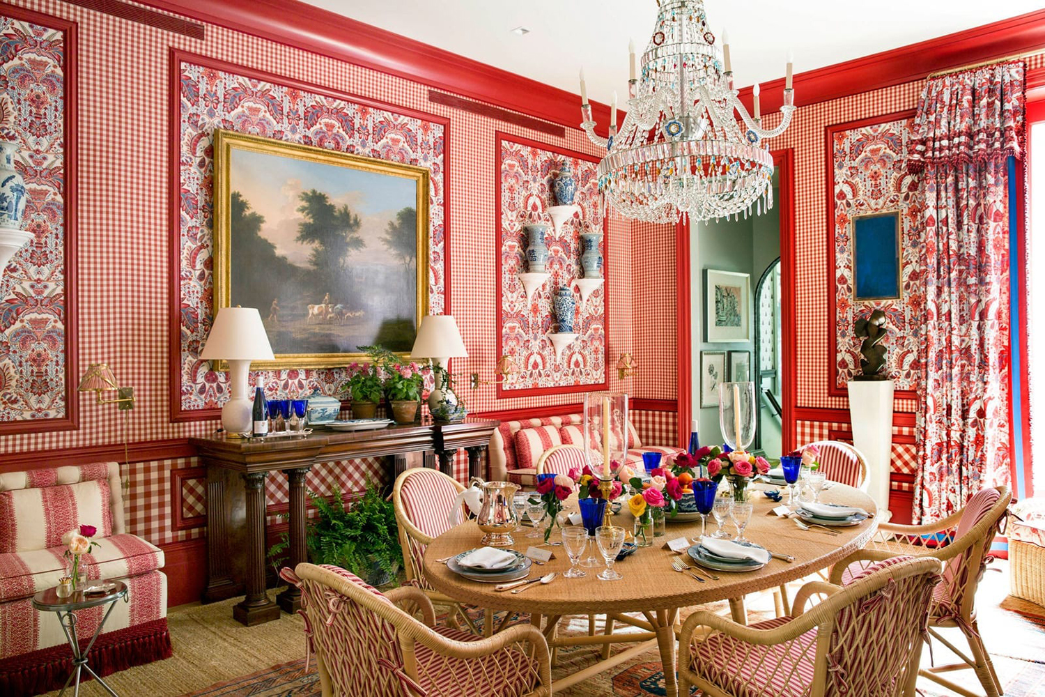 Dining room in the Kips Bay Decorator Show House by Mark Sikes.