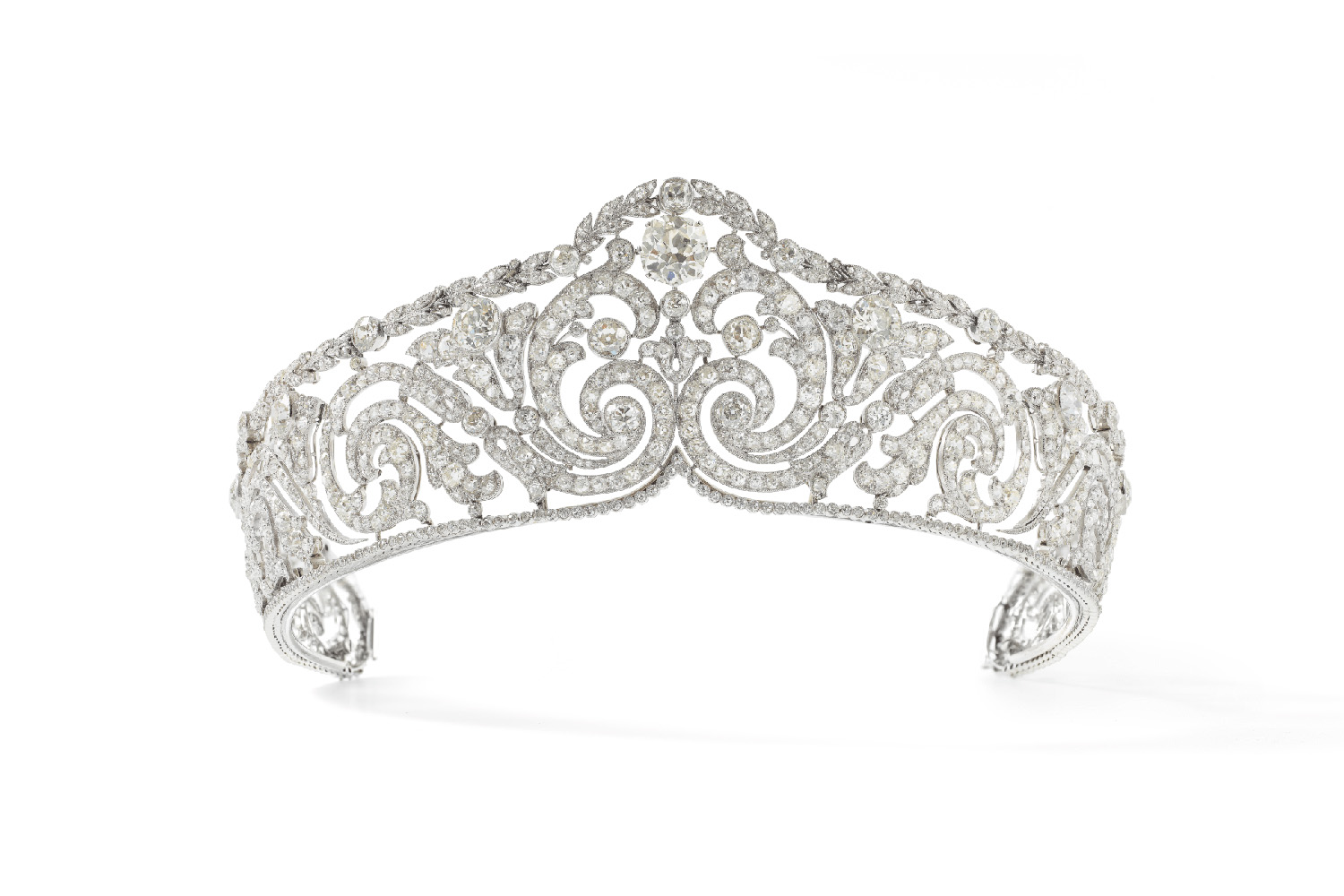 Scroll tiara, Cartier Paris, (1910), is on display in the exhibition celebrating Cartier in Japan.