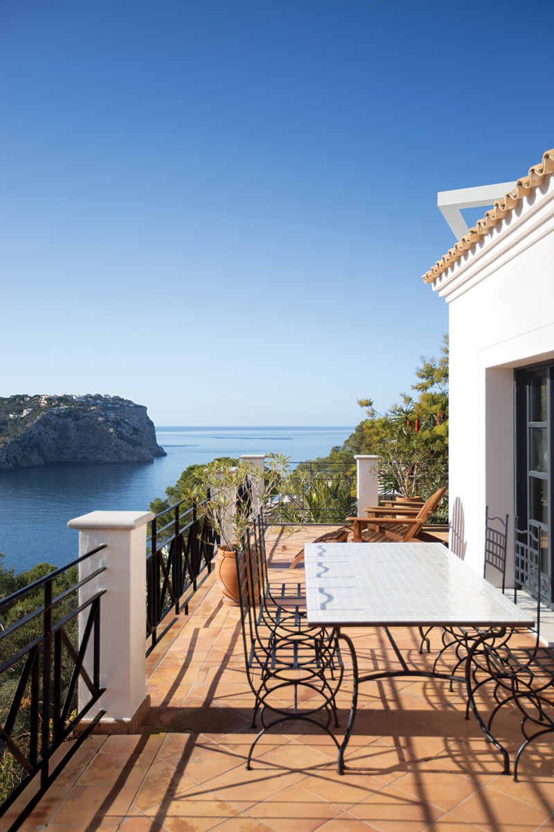 An $8.6 million Majorca villa situated on a cliffside in Port d’Andratx is listed with MallorcaSite.com.