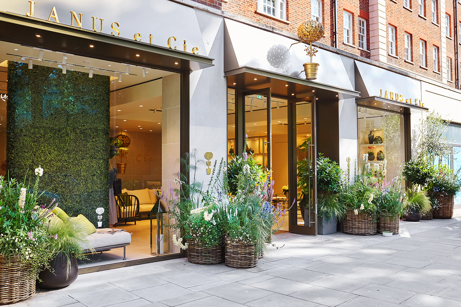 View of the new Janus et Cie showroom in London with a floral installation by Alexander Hoyle.