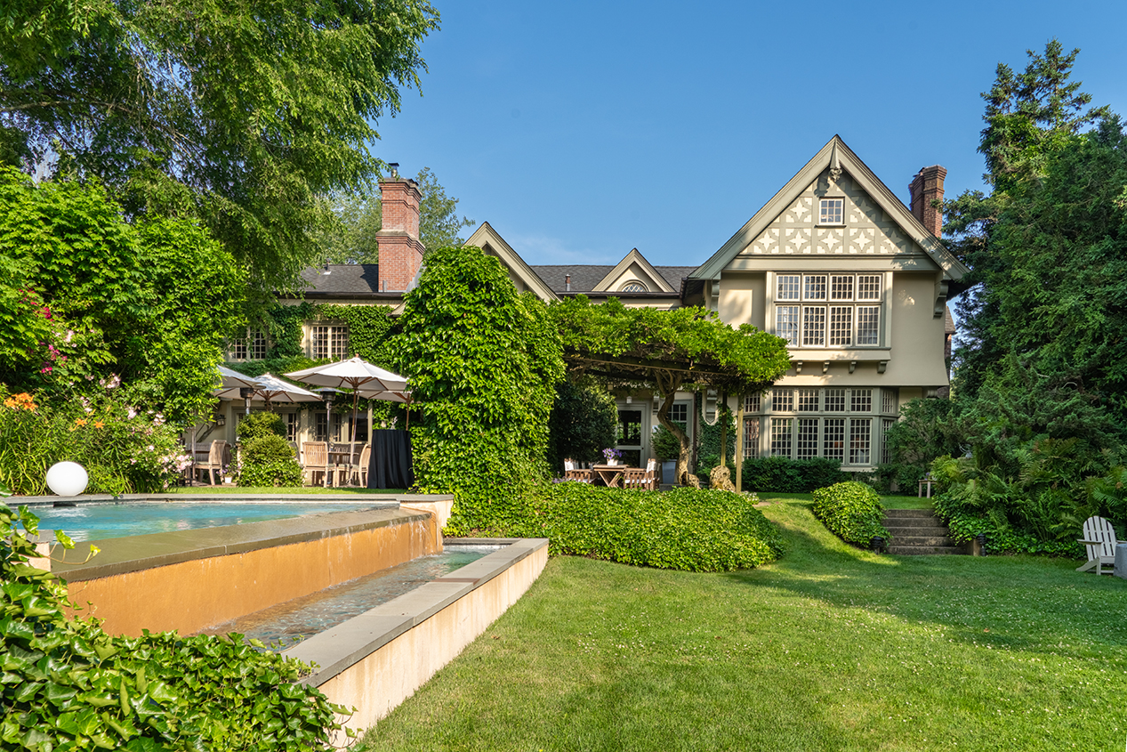 Baker House on the list of Hamptons hotels