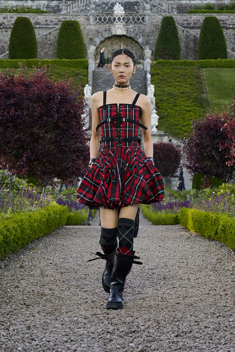 A look from the 2025 Cruise collection at Drummond Castle in Perthshire, Scotland.