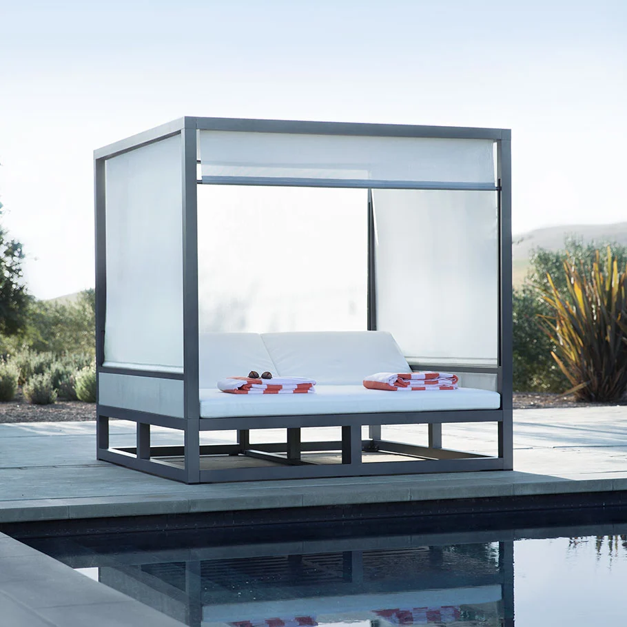 Duo Cabana by Janice Feldman for Janus et Cie to spruce up your pool area