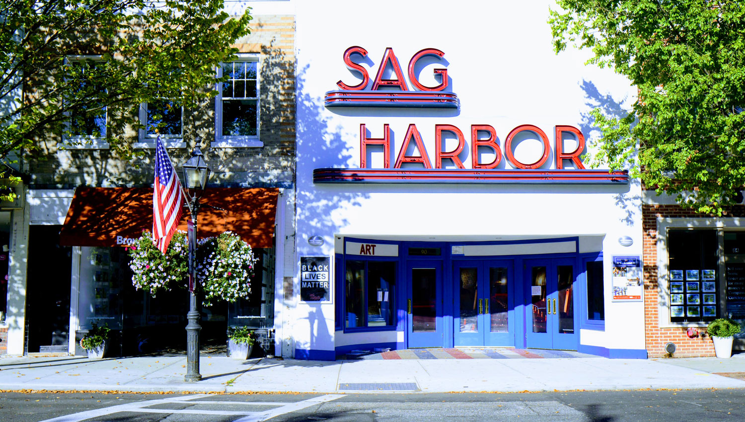 Eric Ripert recommends the charming Sag Harbor movie theater.