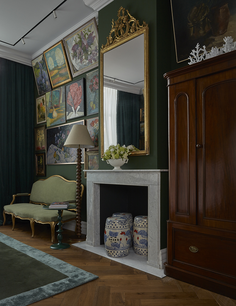 Flower Collector's Suite at Pulitzer Amsterdam.