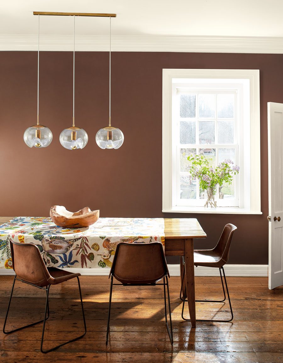 Benjamin Moore included Leather Saddle Brown in the color palette.