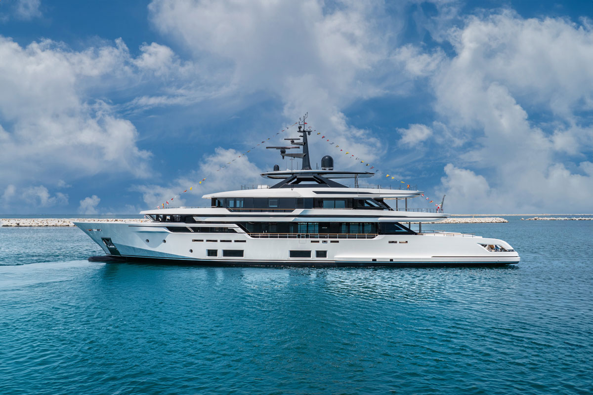 Ferretti's Custom Line 50