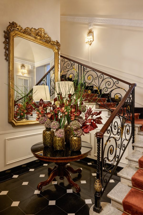 Hotel d'Inghilterra has retained its 19th century charm.