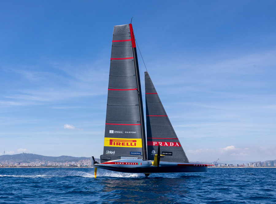 The Luna Rossa main sail.