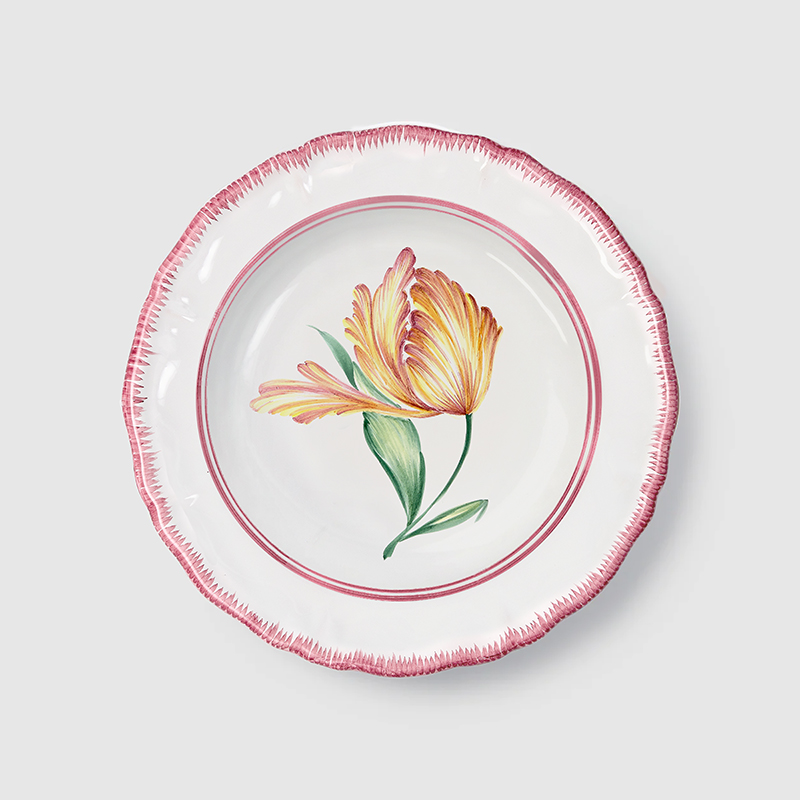 Tulipa plate by Zoë de Givenchy.