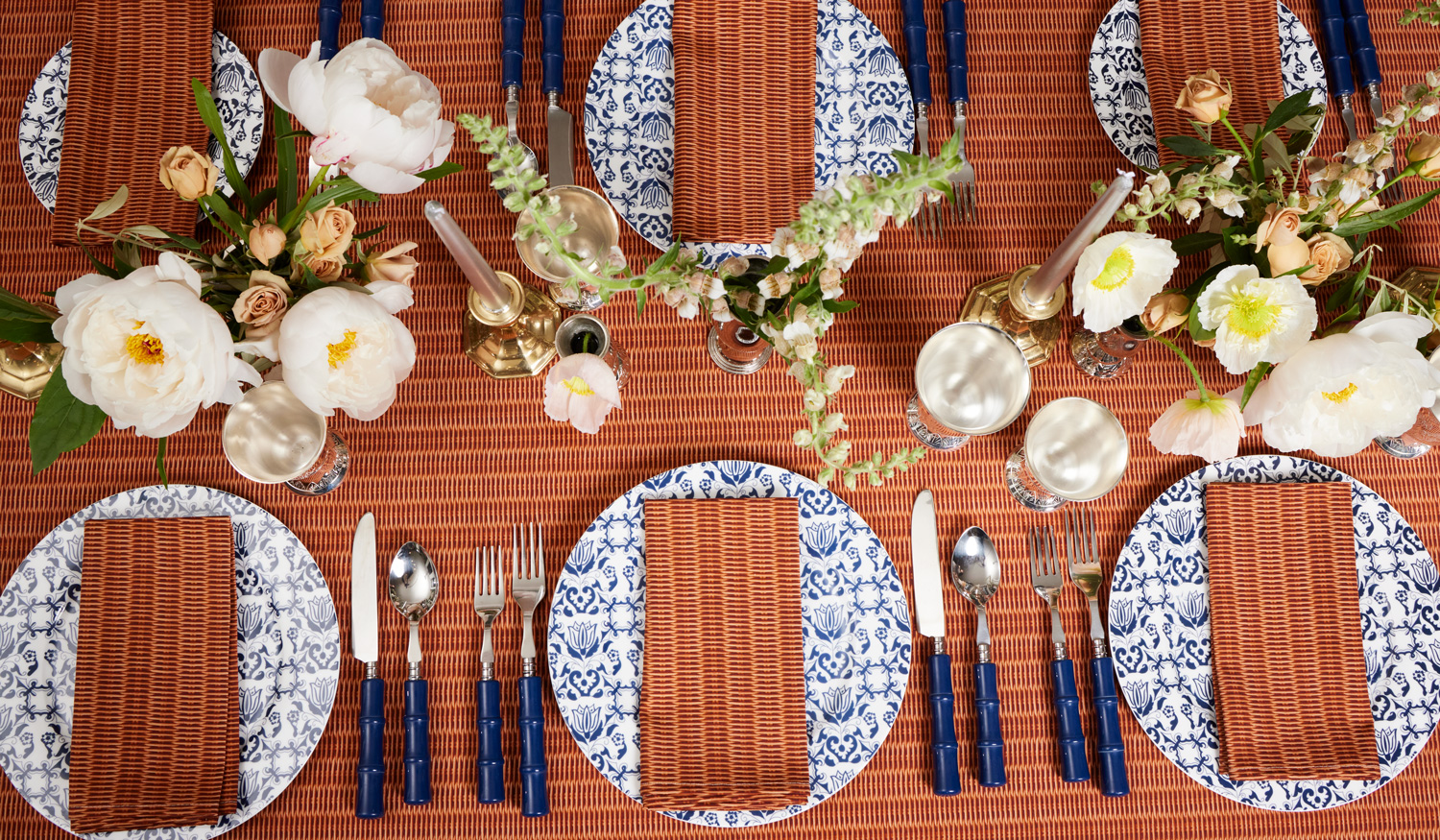 Faux Bois Thanksgiving: Channel nature with a tablescape that celebrates autumn and is an ideal setting for turkey with all the trimmings.