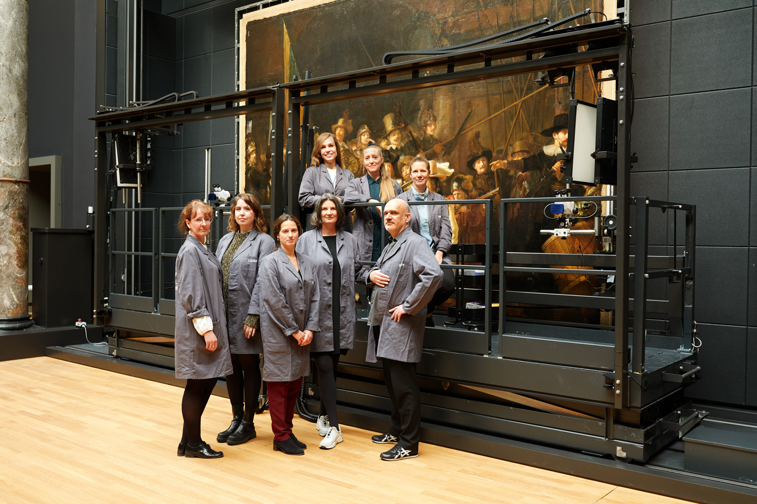 Rijksmuseum team restoration of The Night Watch.