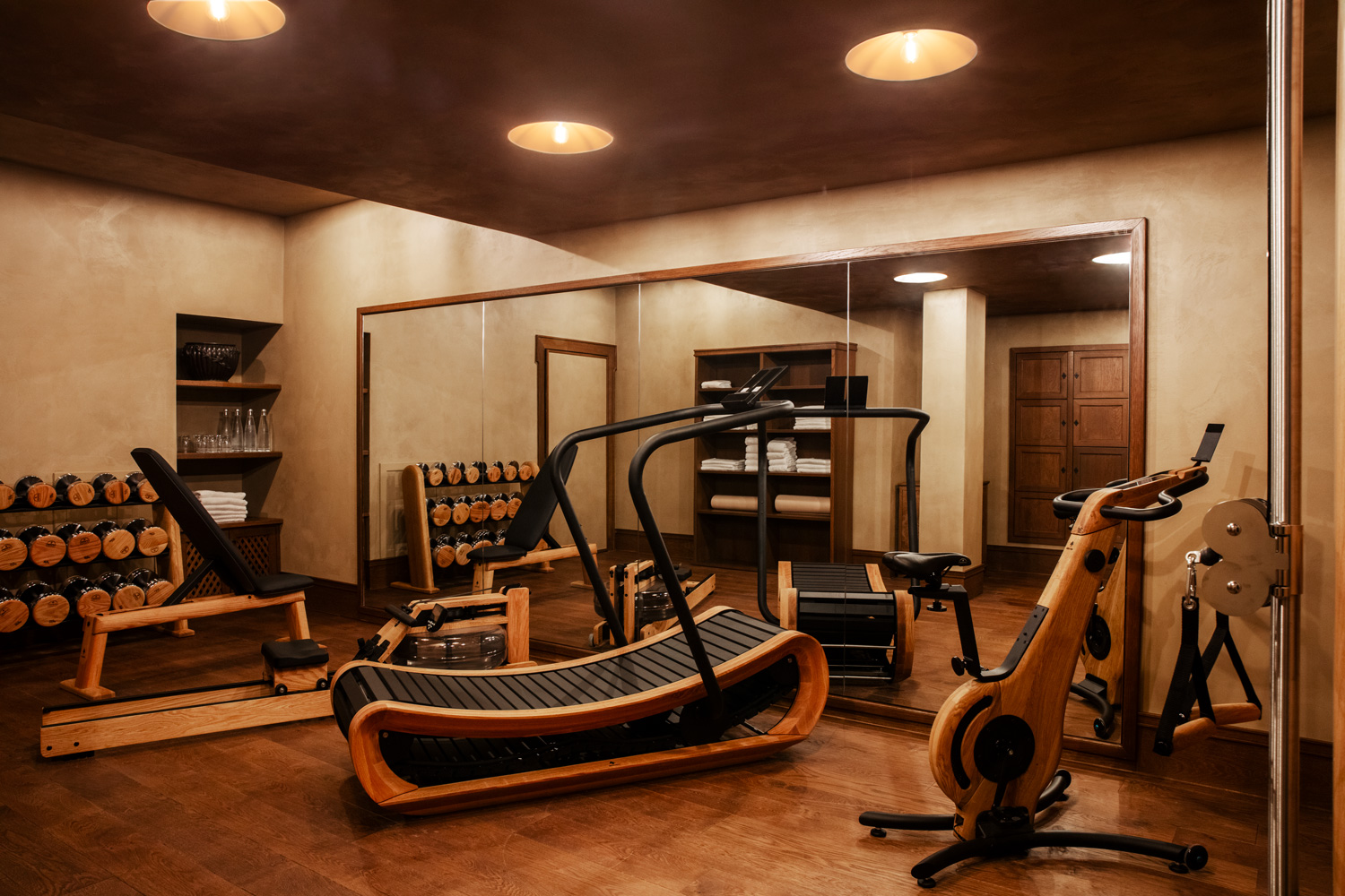 Gym at Hôtel Balzac.