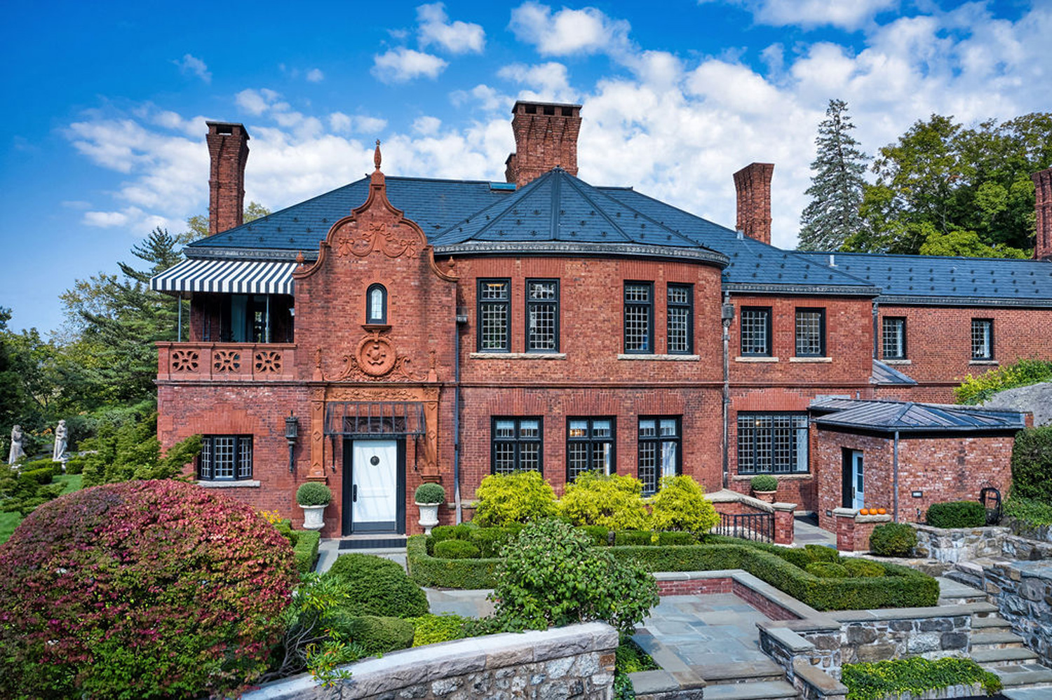 Exterior of Dorothy Draper's former home in Tuxedo Park.