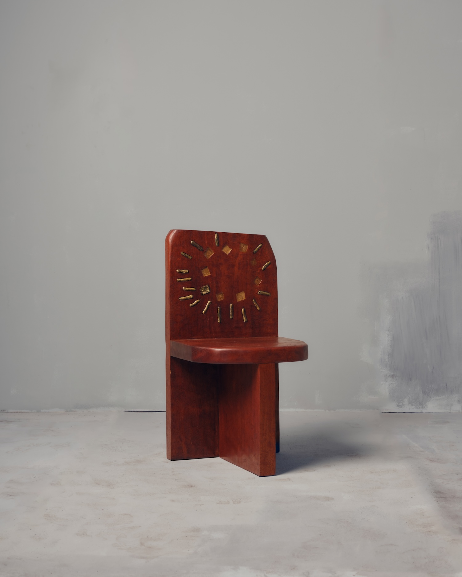 “Chair 05” (2024) by Rafael Triboli.