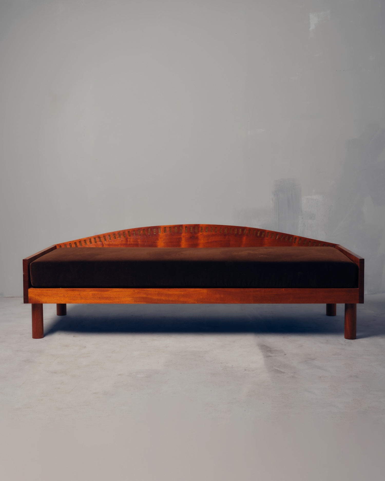 “Daybed” (2024) by Rafael Triboli.