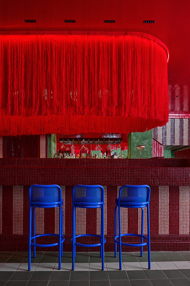 The interiors of Carmin draws inspiration from the 1970s Italian horror film Suspiria.