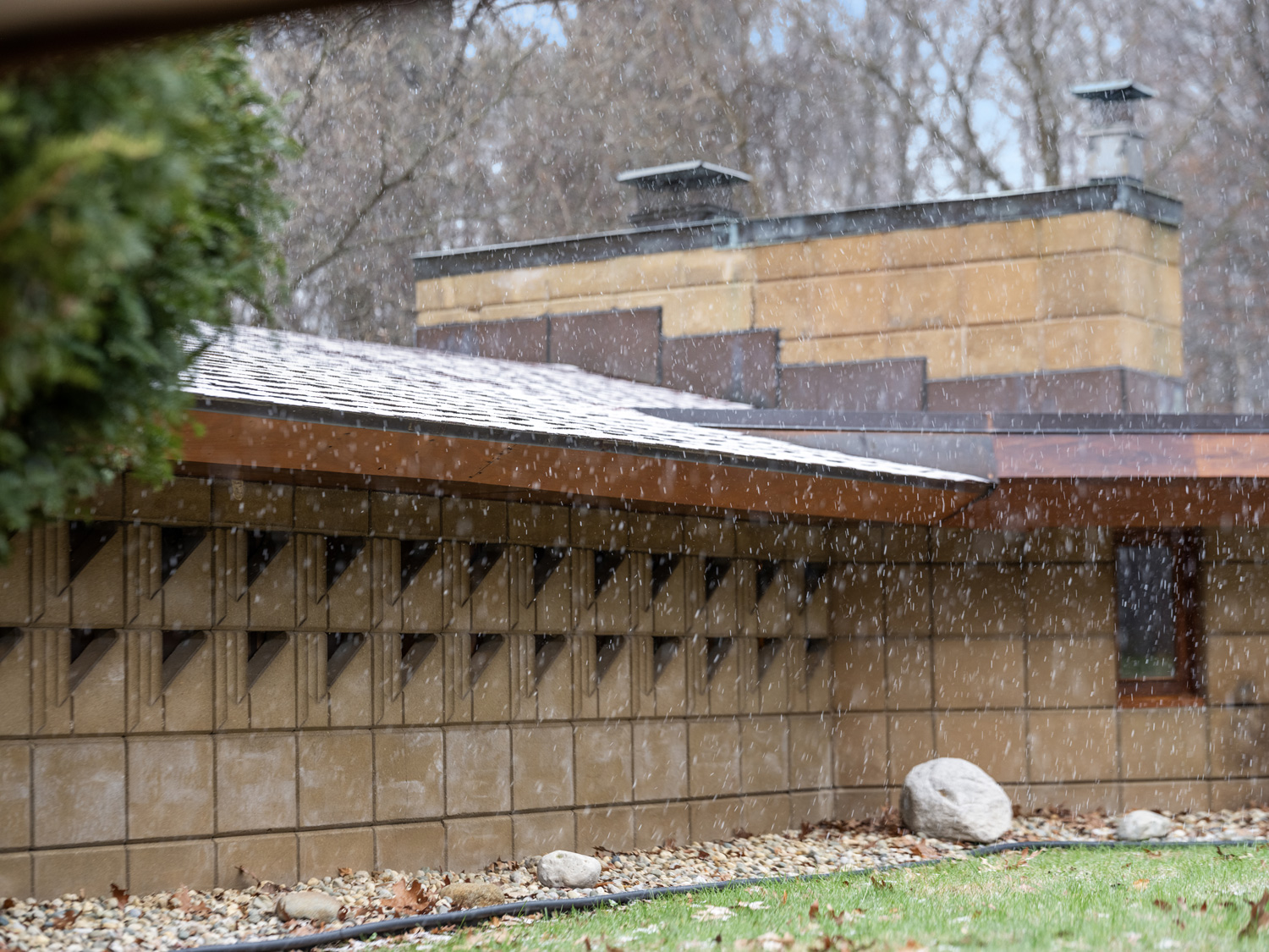 Exterior of Weisblat House.