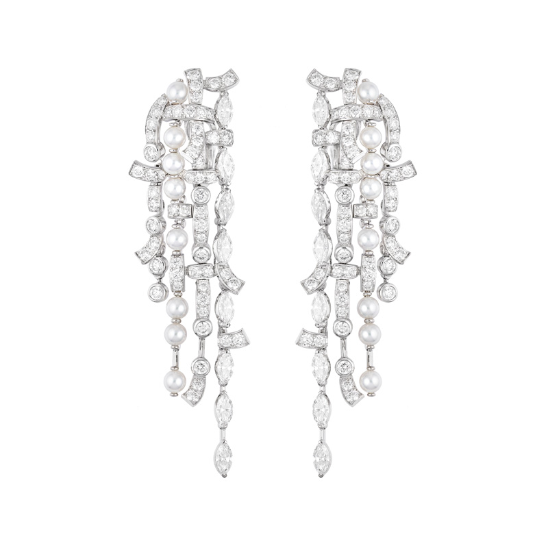 The Tweed Perlé Earrings.