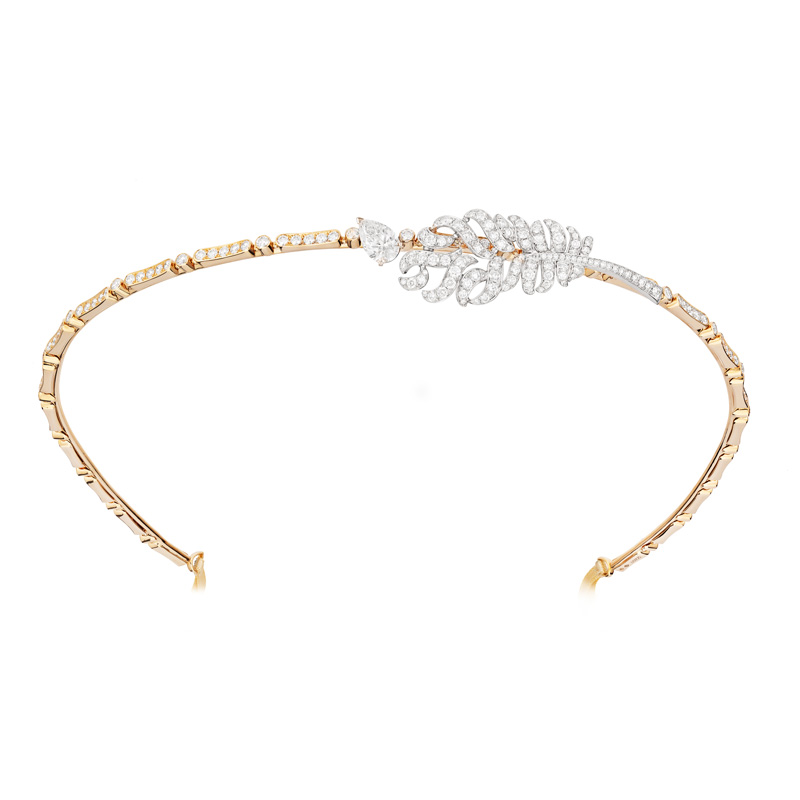 The Plume Singuliere de Chanel Head Jewel.