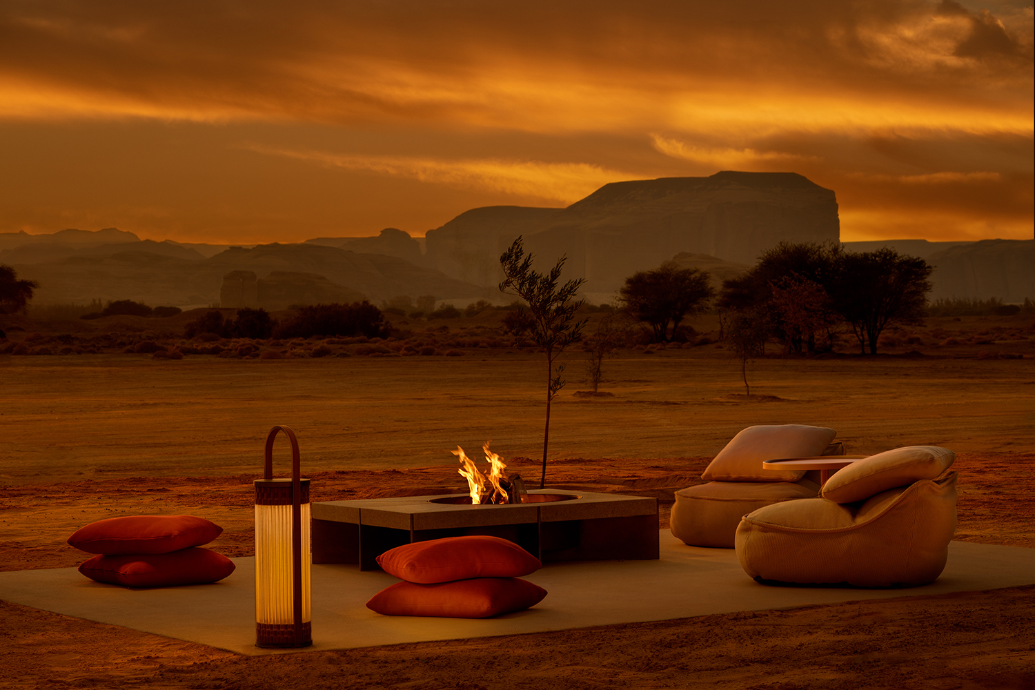 Guests areas at The Chedi Hegra overlook the otherworldly landscape of the UNESCO World Heritage site.