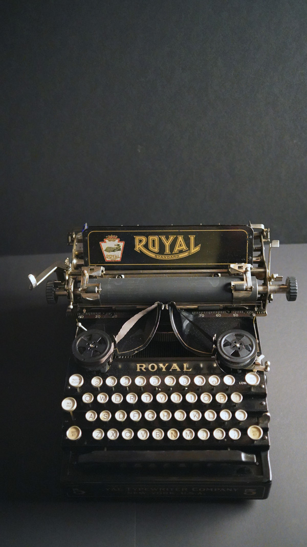 Tom Hanks Loans Typewriters from His Legendary Collection for Exhibit ...