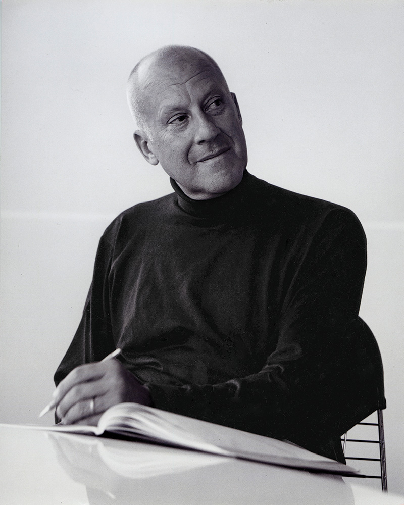 Norman Foster, recipient of the Andrée Putman Lifetime Achievement Award.