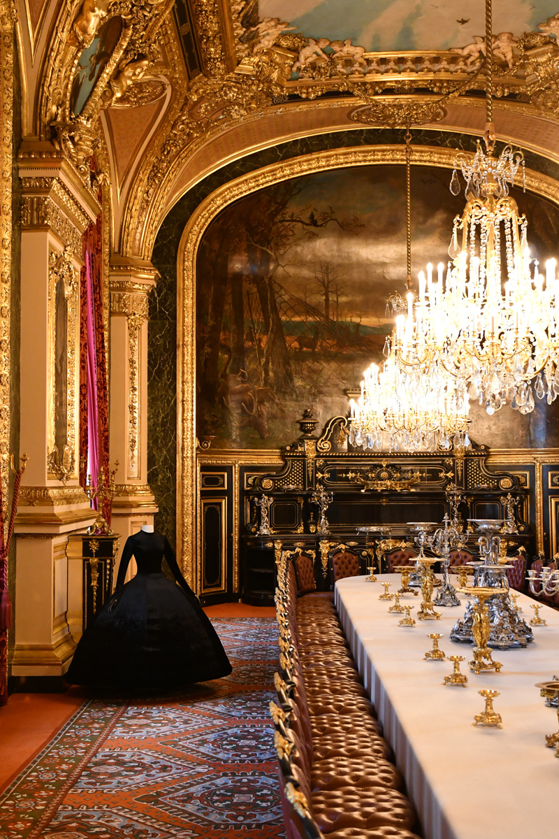 Balenciaga at Musée du Louvre.