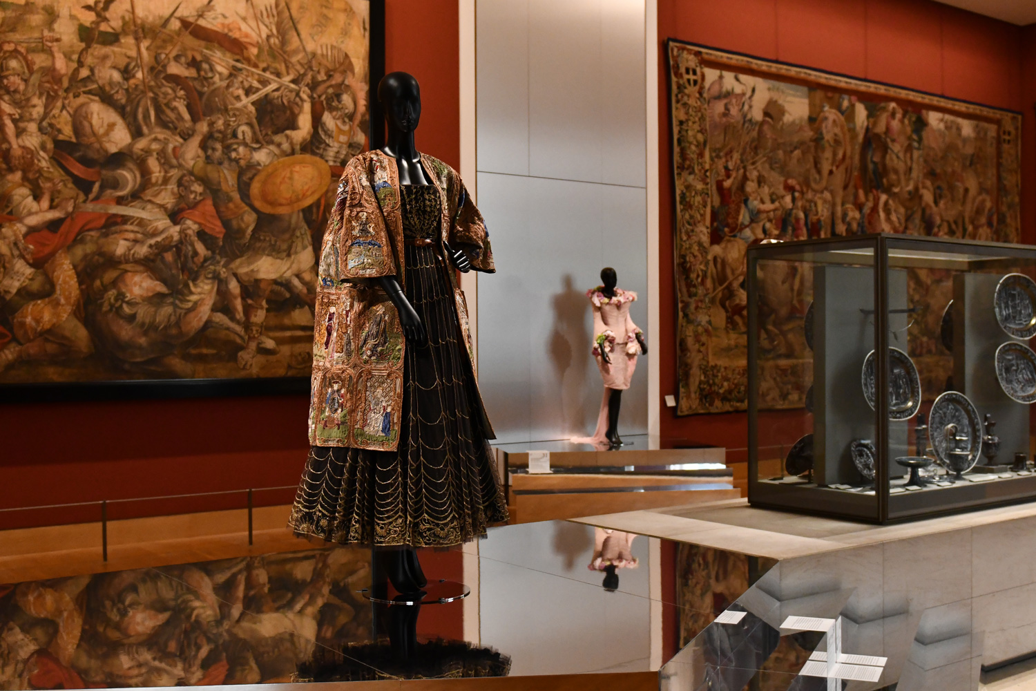 Christian Dior et Alexander McQueen at Musée du Louvre.