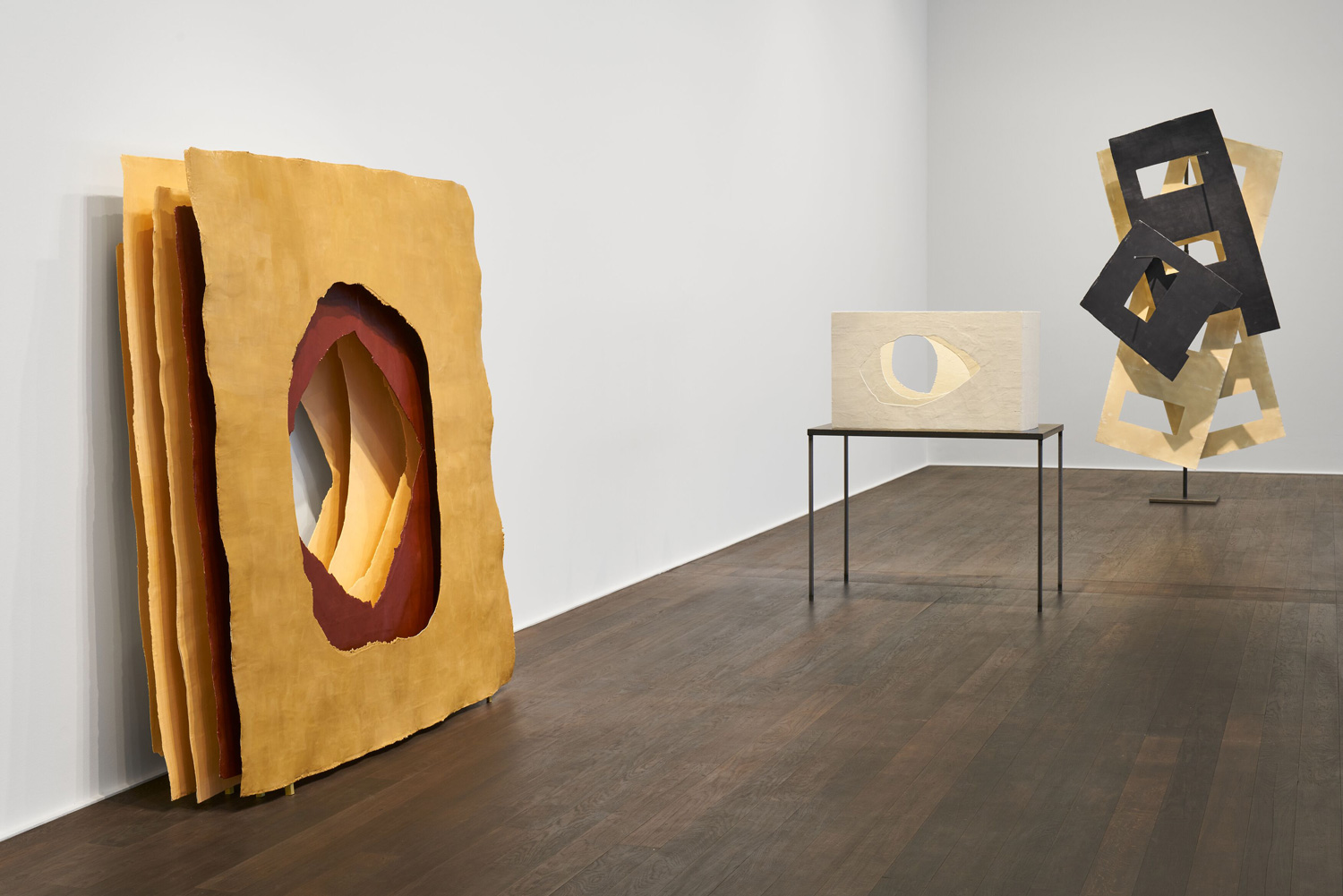 Installation view, ‘ “Rachel Khedoori” at Hauser & Wirth Zurich, Limmatstrasse.