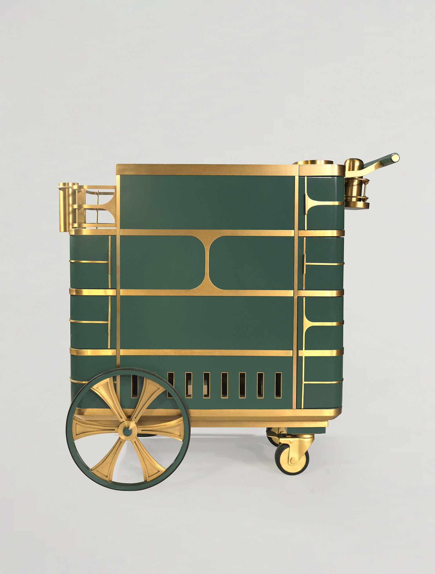 A service trolley by AvroKO.