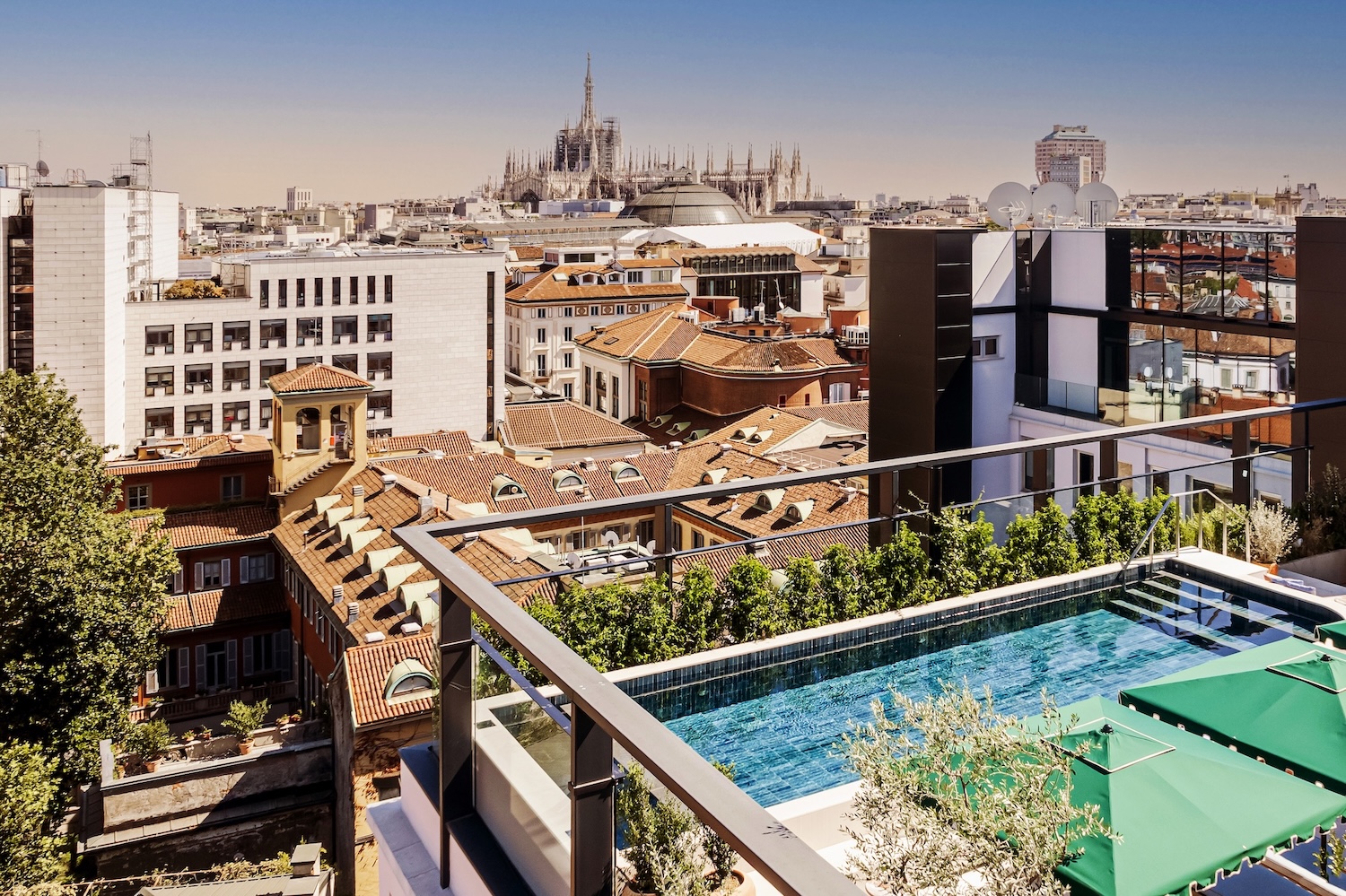 Casa Brera rooftop pool and Duomo of Milan